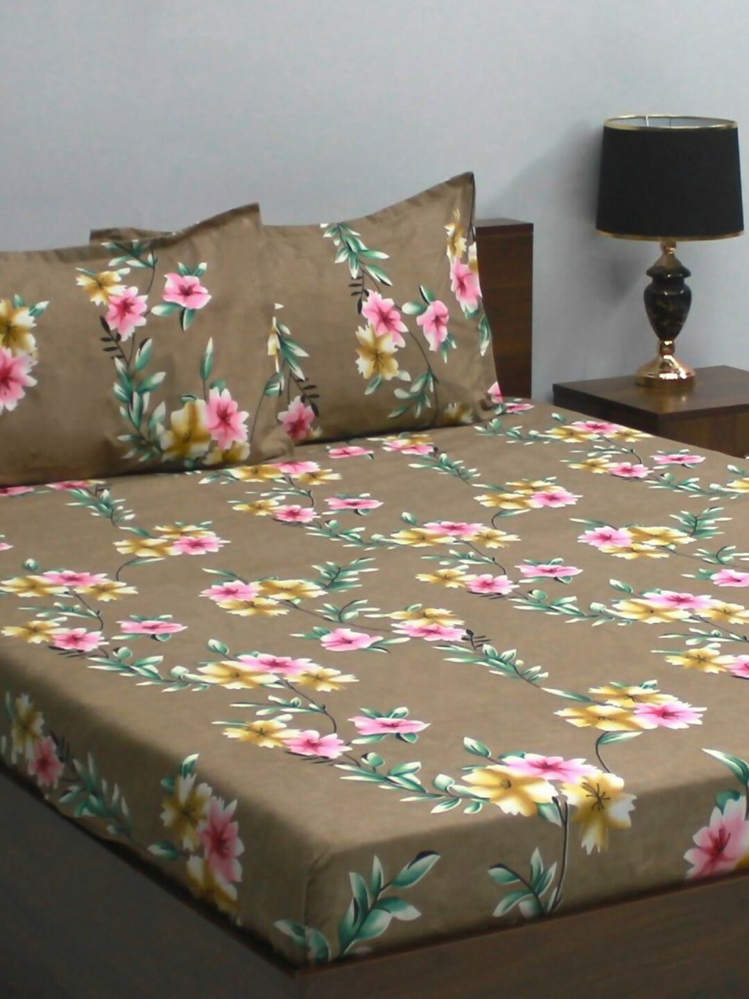 Bedsheet Mimosa 164 GSM Microfiber Brown Floral Double with 2 Pillow Covers