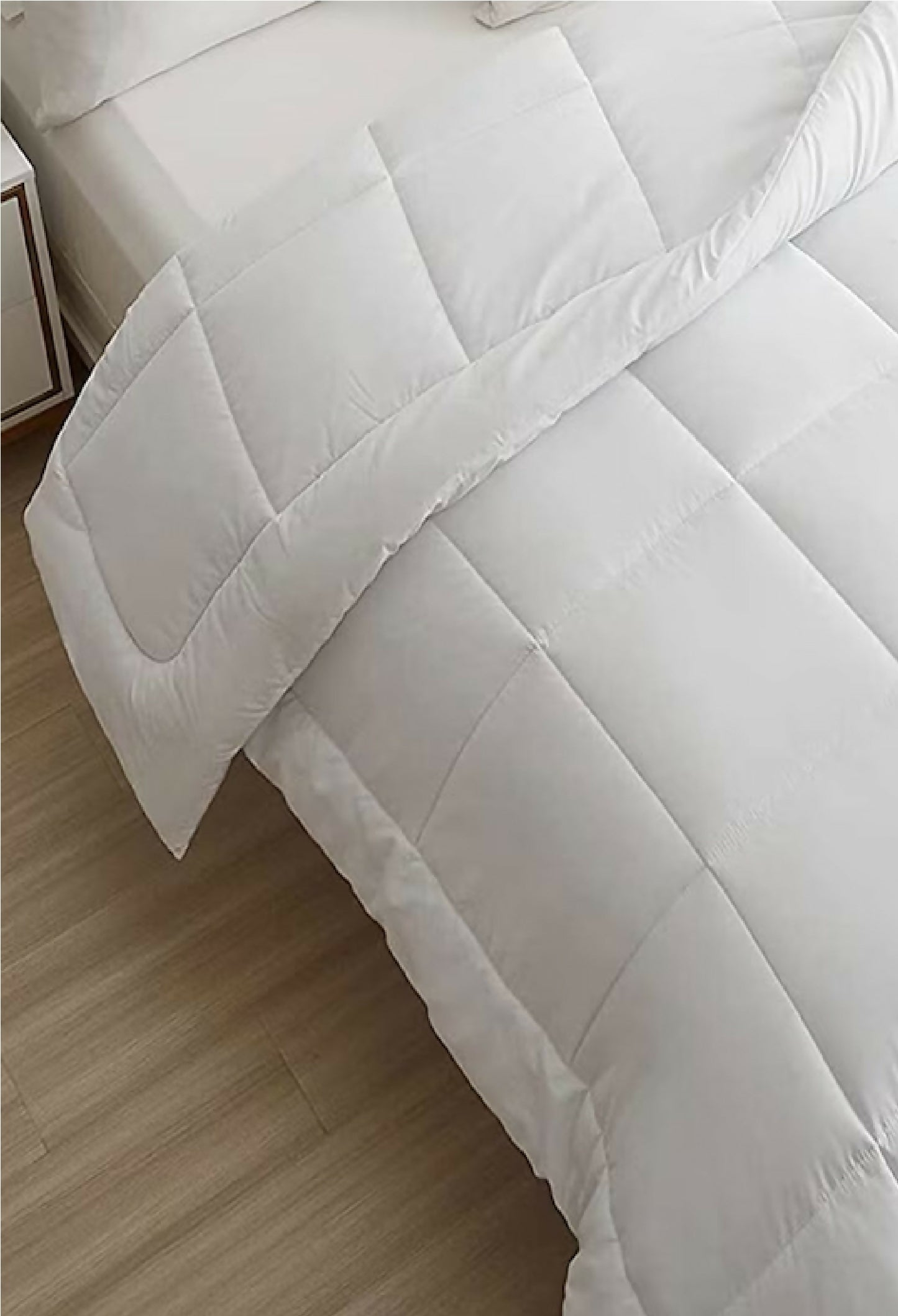 Slumber Lite 300 GSM 100% Polyester White Color Single Bed AC Comforter